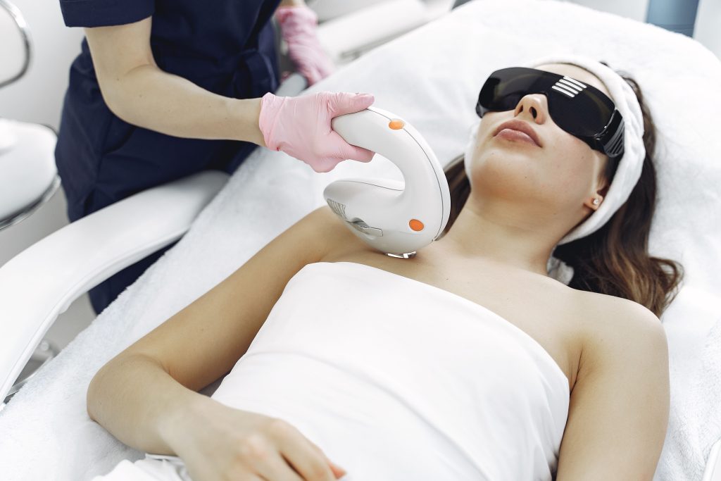 Laser Nd Yag visage : pour qui c&rsquo;est vraiment adapté ?