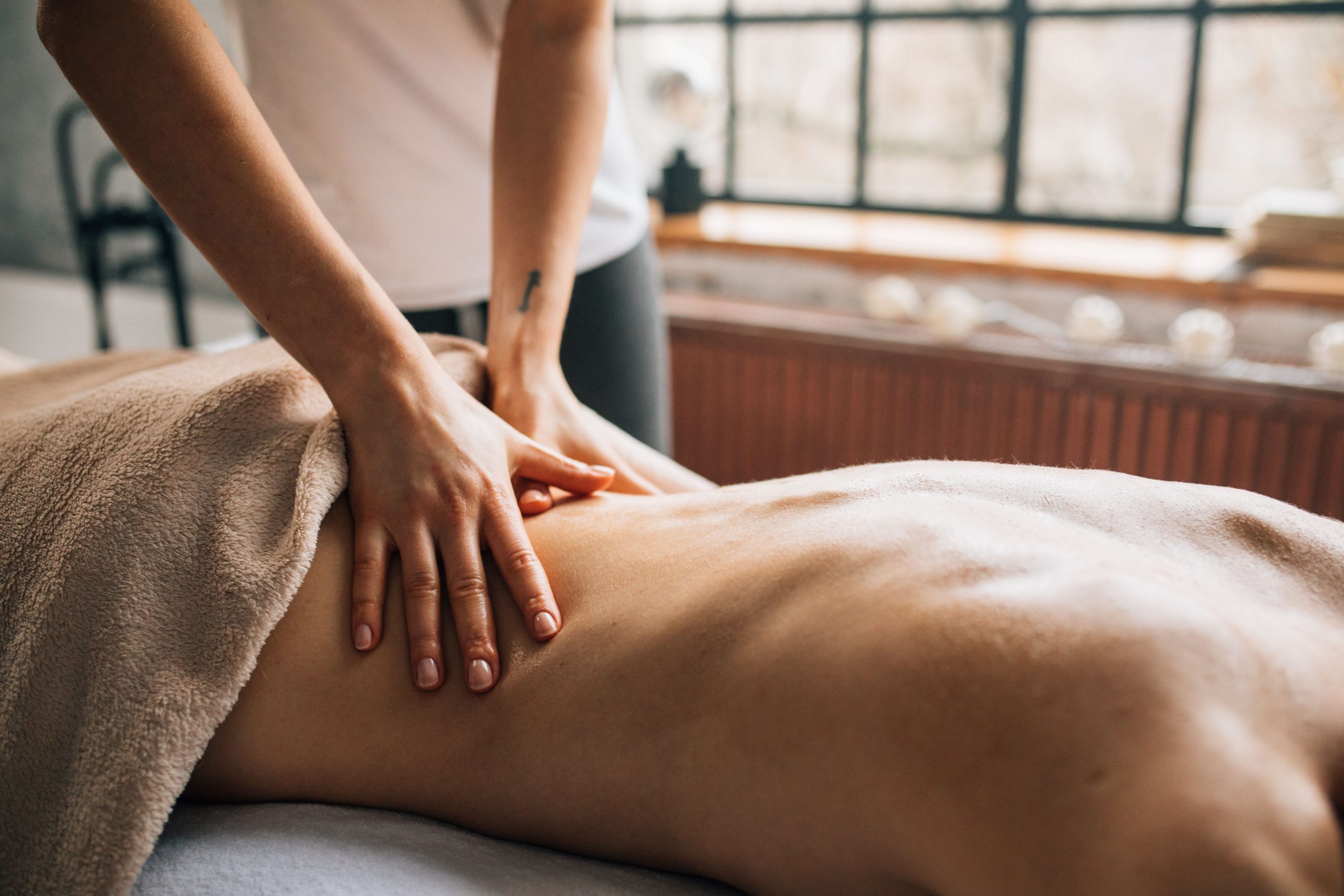 Massage thérapeutique détente et auto-soin.